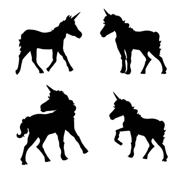 Conjunto vectorial de siluetas de unicornios . — Vector de stock