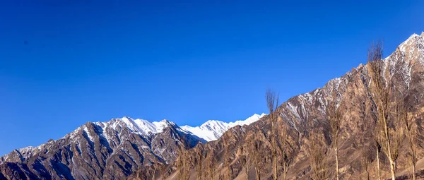 Hófödte Hegycsúcsok Karakoram Tartományban — Stock Fotó