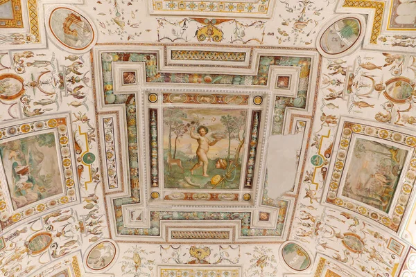 Palazzo Farnese, Fresken im Frühjahrssaal — Stockfoto