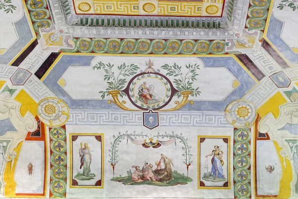 Palazzo Farnese bakire bir Unicorn ile
