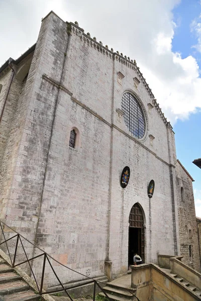 Facciata della Cattedrale di Gubbio, Umbria, Italia — Foto Stock