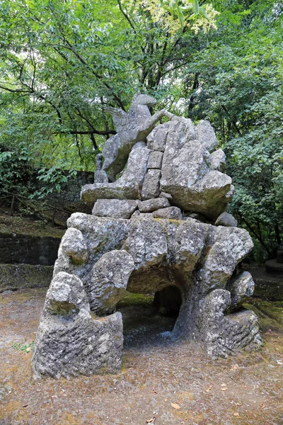 Fontaine Pegasus dans le Parc des Monstres à Bomarzo - Italie — Photo