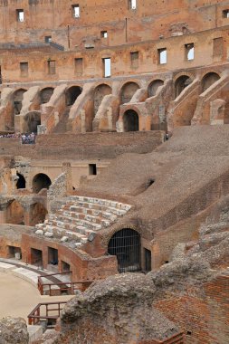 Roma, İtalya - 01 Ekim 2017: Colosseum, Coliseum veya Coloseo, Antik Roma kenti Roma İmparatorluğu'Flavius en büyük şimdiye kadar yapılı sembolü.