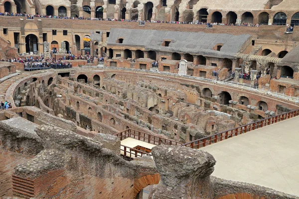 ローマ イタリア 2017 コロッセオ コロシアム コロッセオ ローマ帝国の古代ローマ都市のフラウィウス円形闘技場最大今まで建てられたシンボル — ストック写真