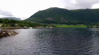 Su, Kuzey manzara Norveç yüzen yat