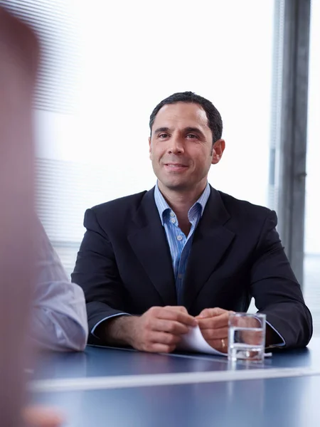 Individuals in group meeting — Stock Photo, Image