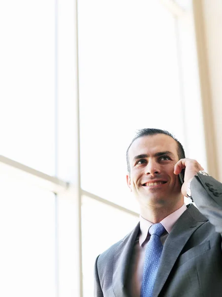 Businessman on mobile phone — Stock Photo, Image