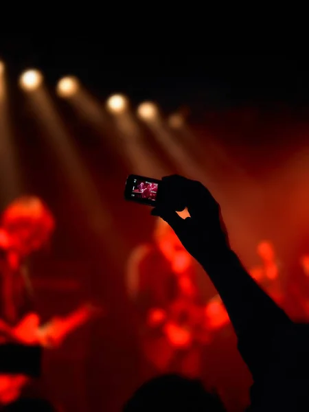 Mobiele Telefoon Nemen Foto Van Een Concert — Stockfoto