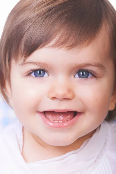 Zbliżenie Uśmiechniętą Twarz Baby Girl — Zdjęcie stockowe