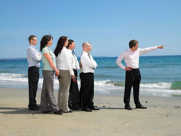Grupa Biznesmenów Plaży — Zdjęcie stockowe