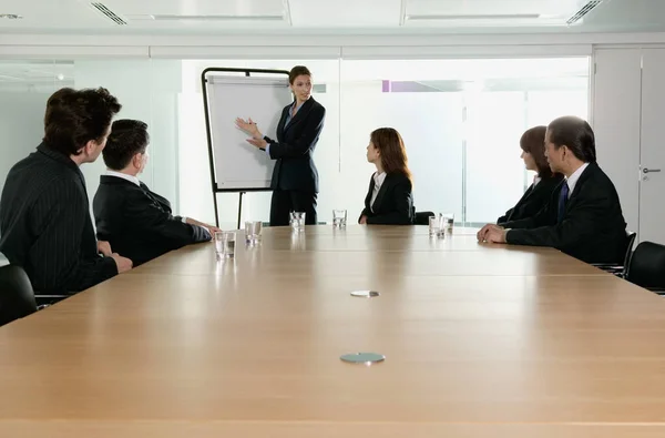 Businessman Giving Presentation Office — Stock Photo, Image