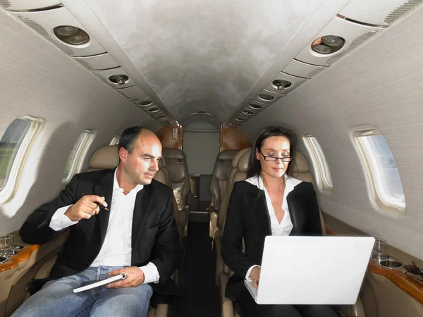 Empresaria Hombre Negocios Jet Privado — Foto de Stock