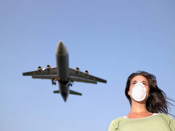 Woman Wearing Surgical Mask — Stock Photo, Image