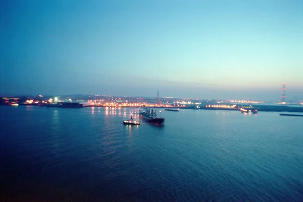 Blick auf das Schiff auf See — Stockfoto