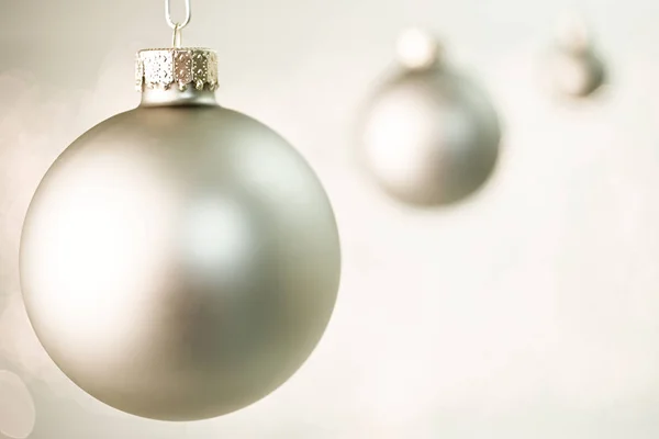 Zilveren kerstballen — Stockfoto