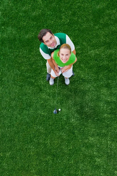 Cuplu Jucând Golf Căutarea Sus — Fotografie, imagine de stoc