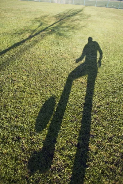 Shadow Man Sparkar Bollen — Stockfoto