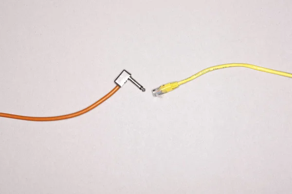 Deux Types Câbles Différents Rencontrent Sur Surface — Photo
