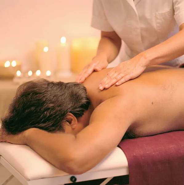 Man Getting Back Massage — Stock Photo, Image