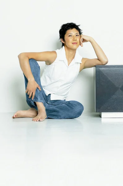 Woman Sitting Floor Isolated White Background — Stock Photo, Image