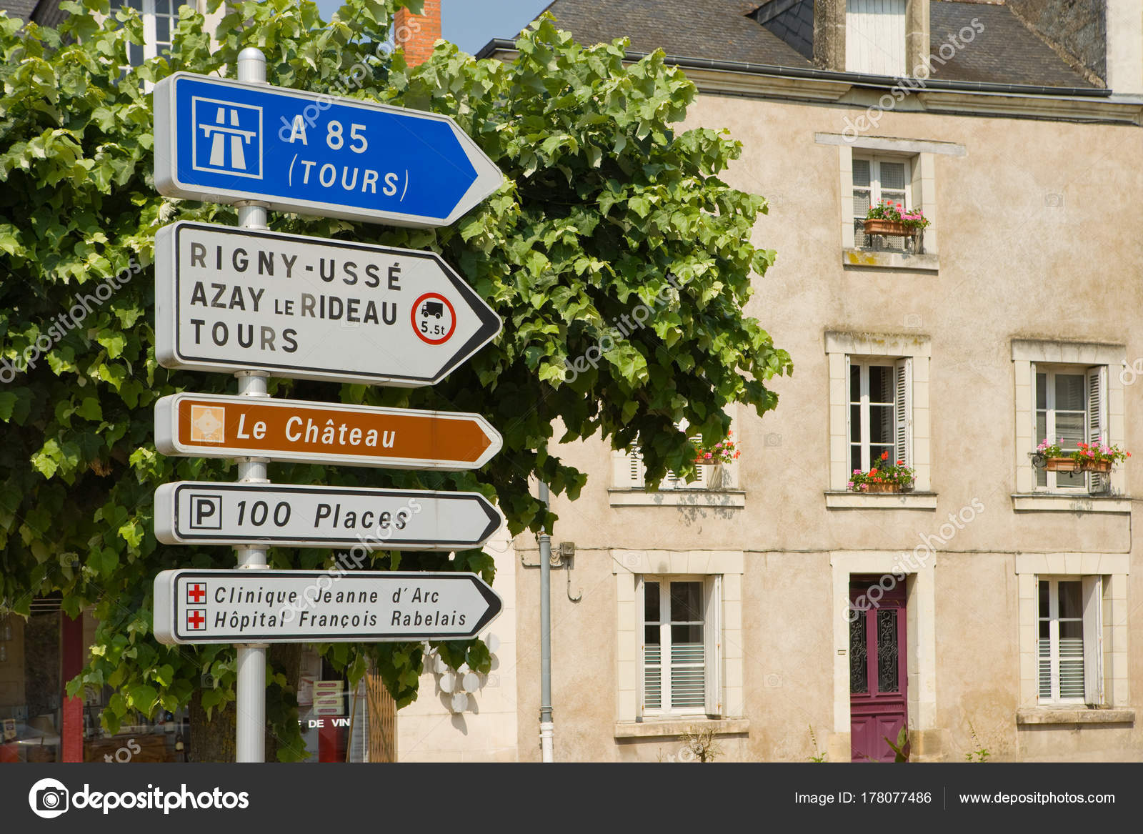 Signpost Tree Living House Background Chinon France Stock Photo