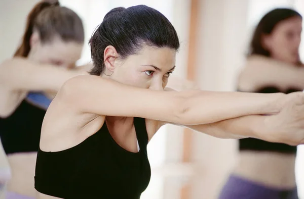 Woman Practising Yoga Gym — 스톡 사진