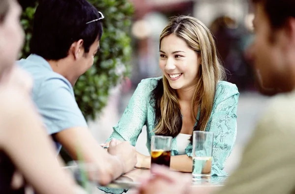 Junge Asiatische Hübsche Paar Halten Hände Cafe — Stockfoto