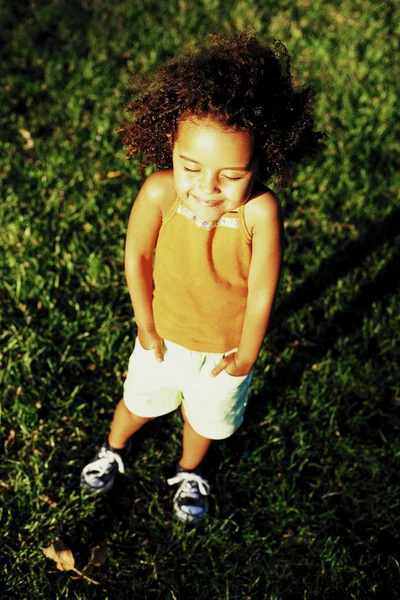 Girl Enjoying Sun — Stock Photo, Image