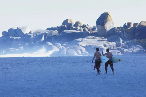 Surfeurs Pied Sur Plage — Photo