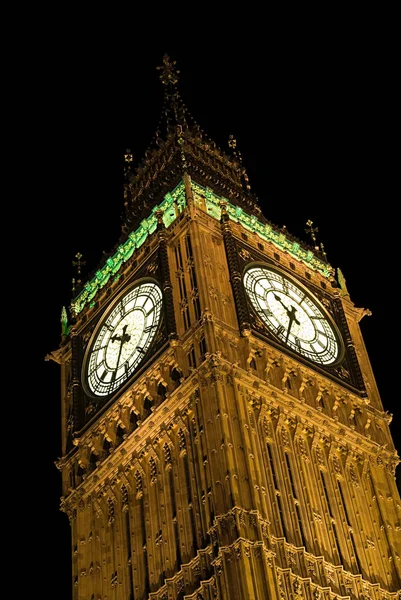 Niski Kąt Widzenia Oświetlone Big Ben Londyn Wielka Brytania — Zdjęcie stockowe