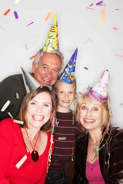 Família Gerações Chapéus Festa — Fotografia de Stock