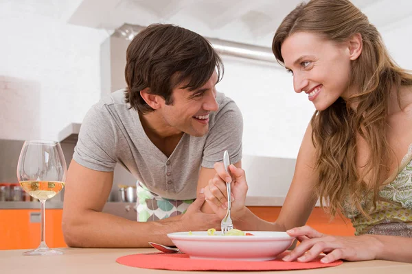 Young Attractive Caucasian Couple Having Dinner Looking Each Other — Stock Photo, Image
