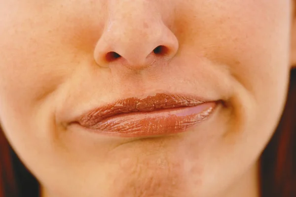 Cropped Image Young Attractive Female Pursed Lips — Stock Photo, Image