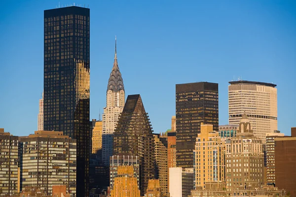 Mrakodrapů Manhattanu Bezmračné Jasně Modré Obloze Pozadí New York Usa — Stock fotografie