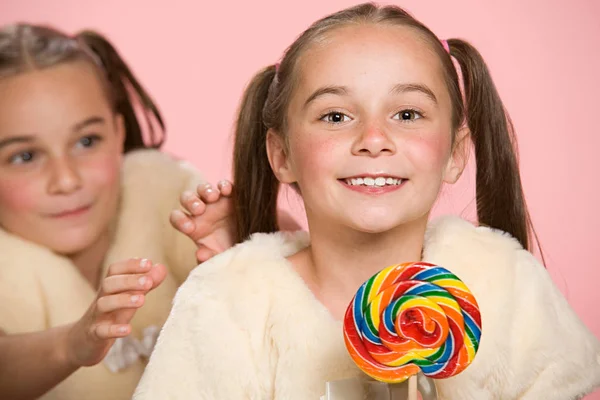 Twin Girls Lollipop Isolated Pink Background — Stock Photo, Image
