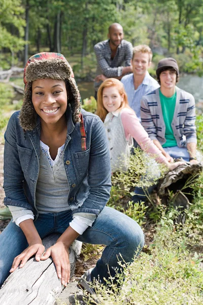 Friends Outdoors Forest — Stock Photo, Image