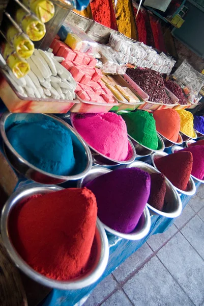 Vista Ángulo Alto Polvos Tikka Multicolores Puesto India — Foto de Stock