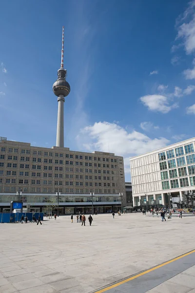 Alexanderplatz Avec Les Touristes Tour Communication Berlin Allemagne — Photo