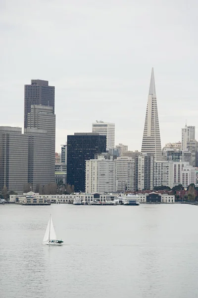 Pohled San Francisco Skyline Mlhavé Počasí Pozorování — Stock fotografie