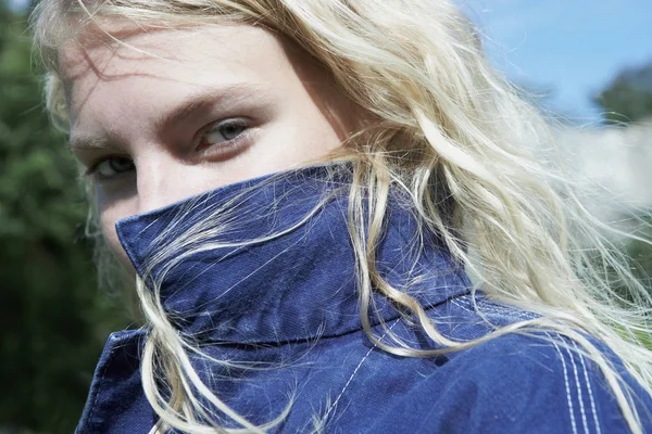 Mulher Jovem Roupas Trabalhador — Fotografia de Stock