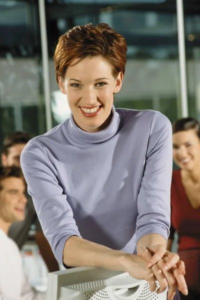 Mujer Negocios Sonriente Oficina —  Fotos de Stock