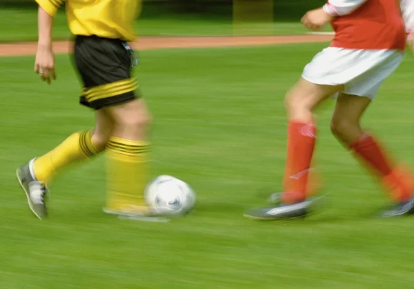 Jalkapallon Pelaajat Pelaavat Jalkapalloa — kuvapankkivalokuva