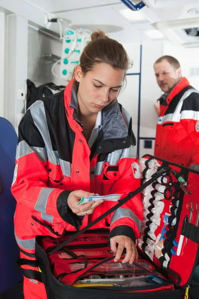Ambulance Woman Coach Preparing — Stock Photo, Image