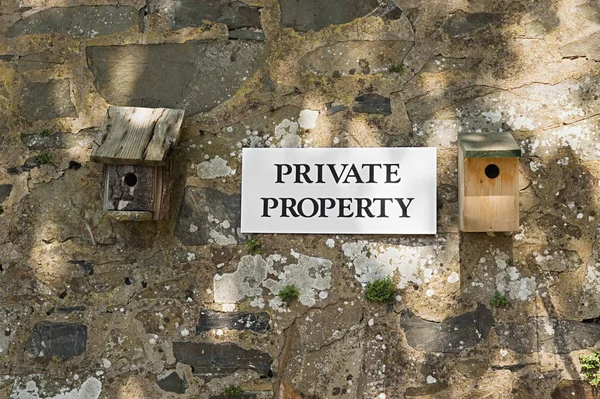 Assinatura Propriedade Privada Por Birdhouses — Fotografia de Stock