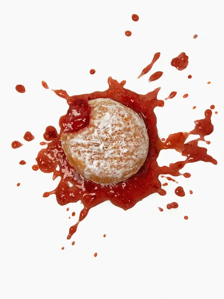 Спланований Пончик Джемом Ізольований Білому Тлі — стокове фото