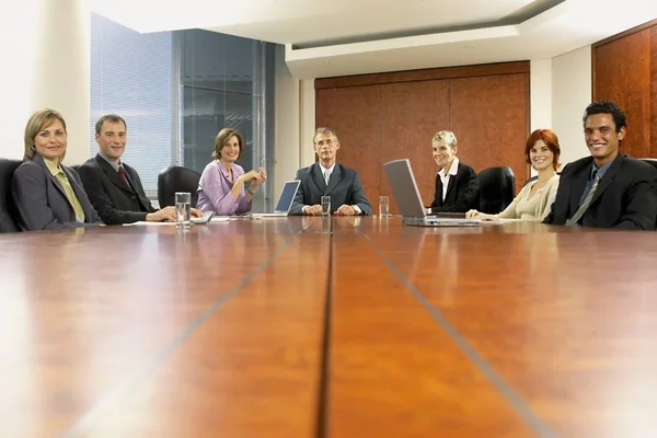 Empresários Sala Reuniões Fundo Conceito Negócio — Fotografia de Stock