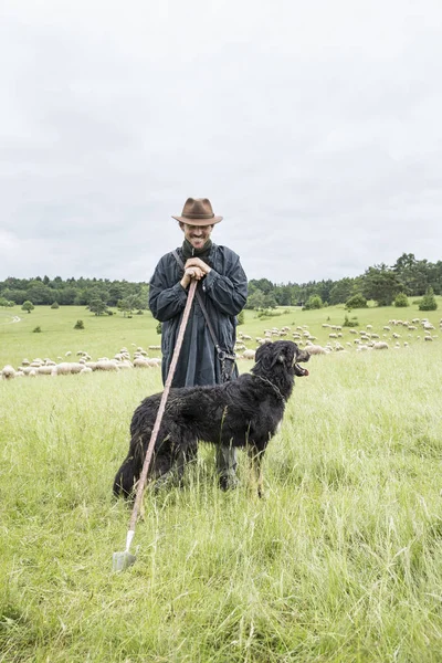 Retrato Agricultor Cão Pastor — Fotografia de Stock