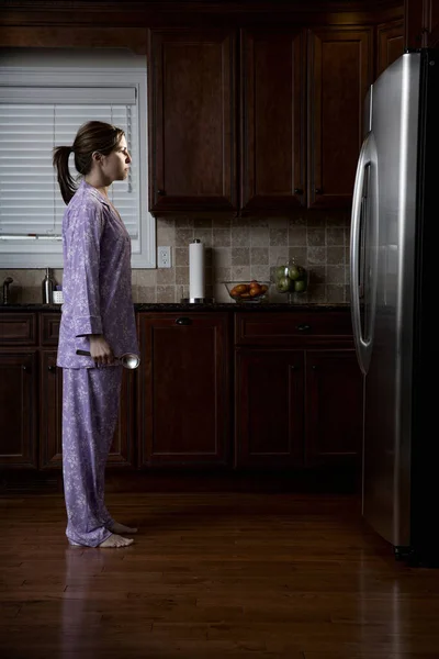 Woman Pyjamas Looking Refrigerator — Stock Photo, Image