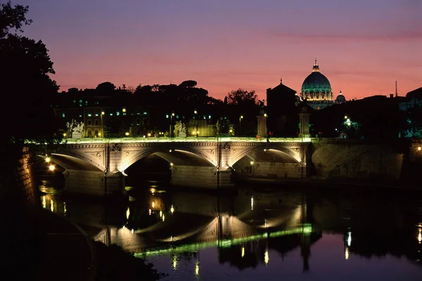 Pont Sur Rivière Nuit — Photo