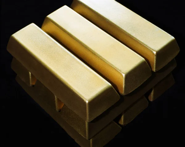 Gold Bars Isolated Black Background — Stock Photo, Image